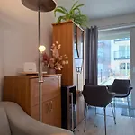 Mieszkanie 2 Pokojowe Z Ogrodkiem Plus Miejsce Postojowe Na Zewnatrz Nr 126